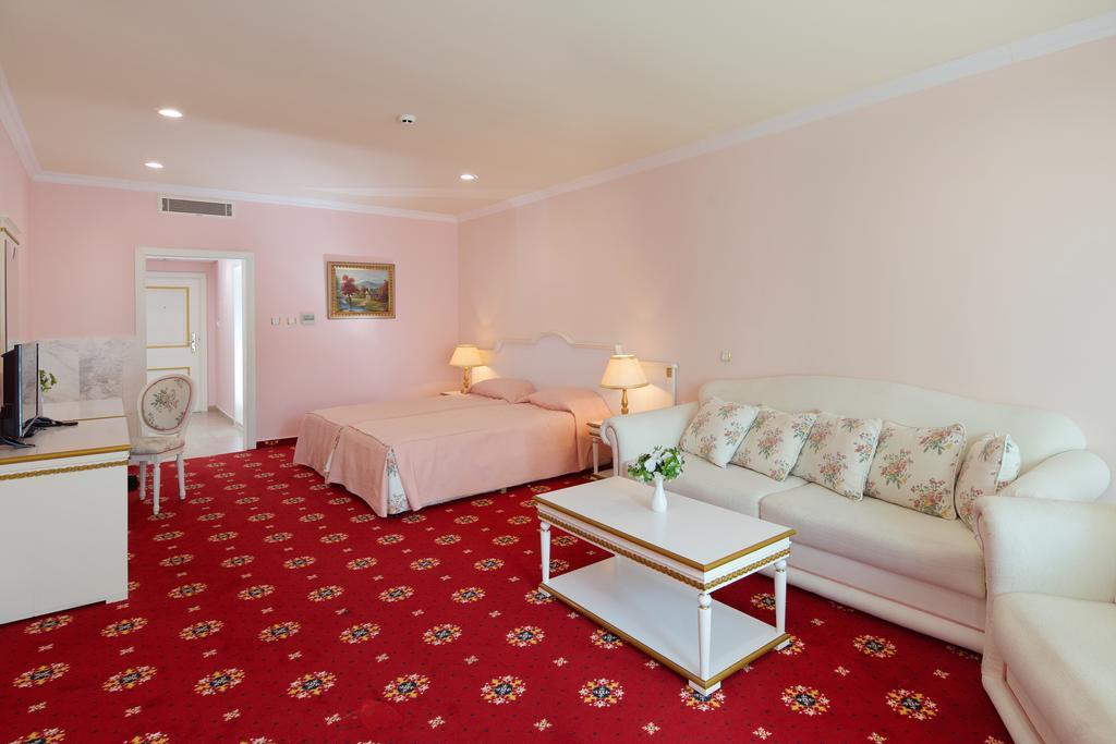 Planeta & Aquapark Free Access Hotel Słoneczny Brzeg