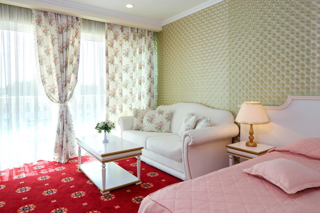 Planeta & Aquapark Free Access Hotel 5*